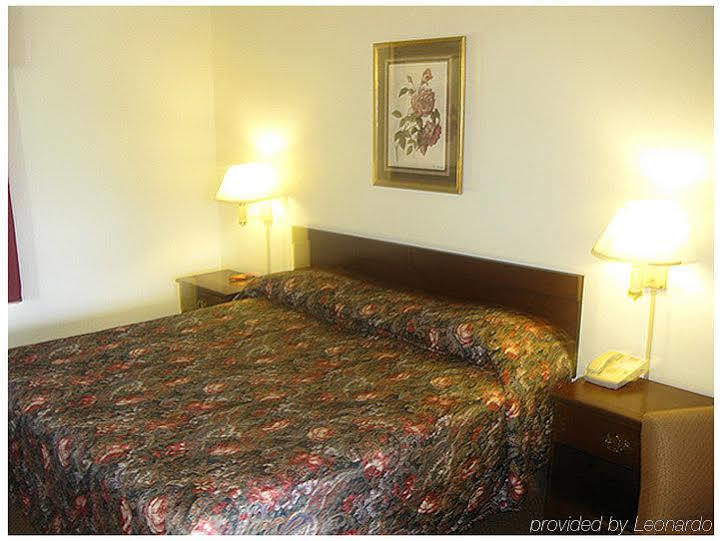 Motel Red Carpet 2*