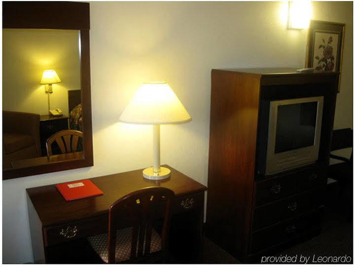 Red Carpet Motel 2*