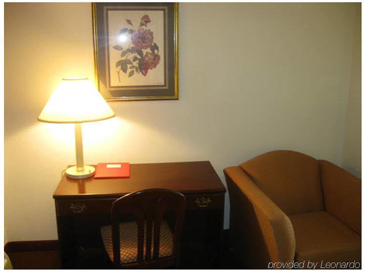 Red Carpet Motel Chambersburg